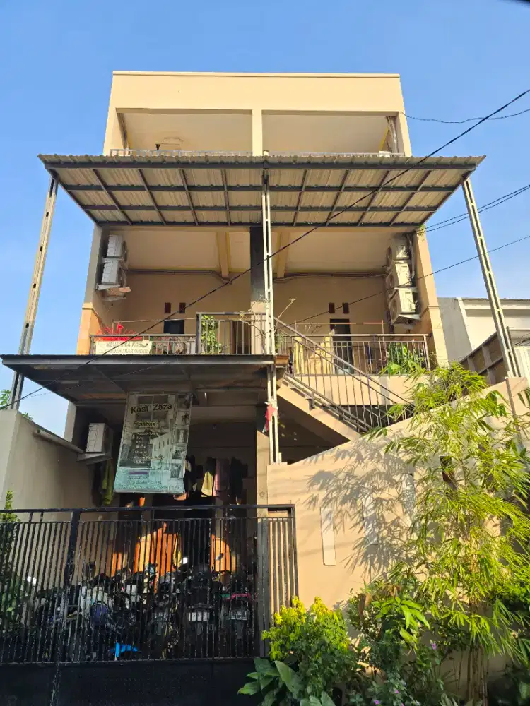 Dijual cepat Rumah + 10 Kamar kos
