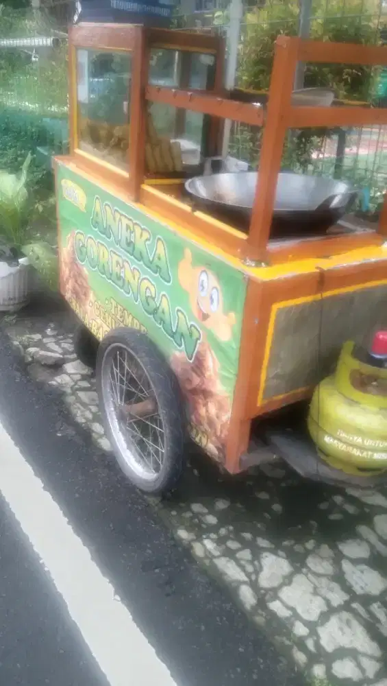 gerobak gorengan
