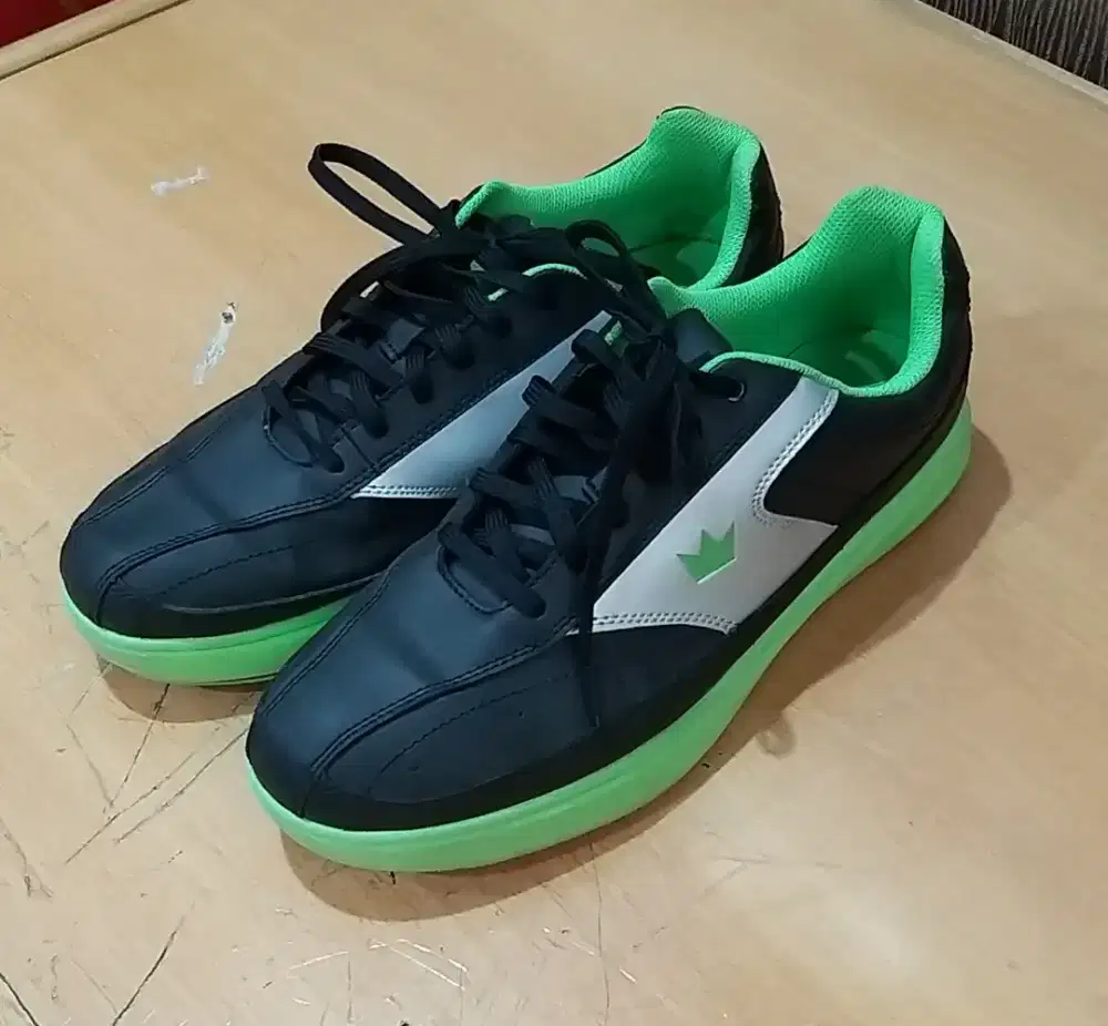 Sepatu Sport Brunswick Renegade utk Bowling NEGO