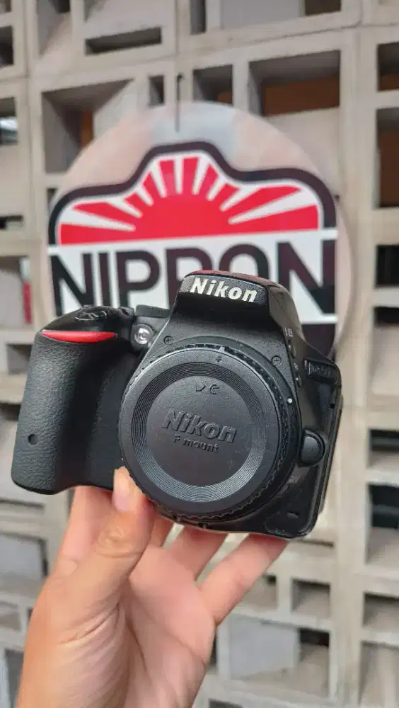 Nikon D5500 Body Only Lengkap duss