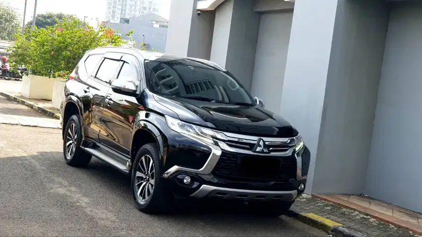[LOW KM] Mitsubishi Pajero Dakar Limited Edition Black Piano 2017/2018