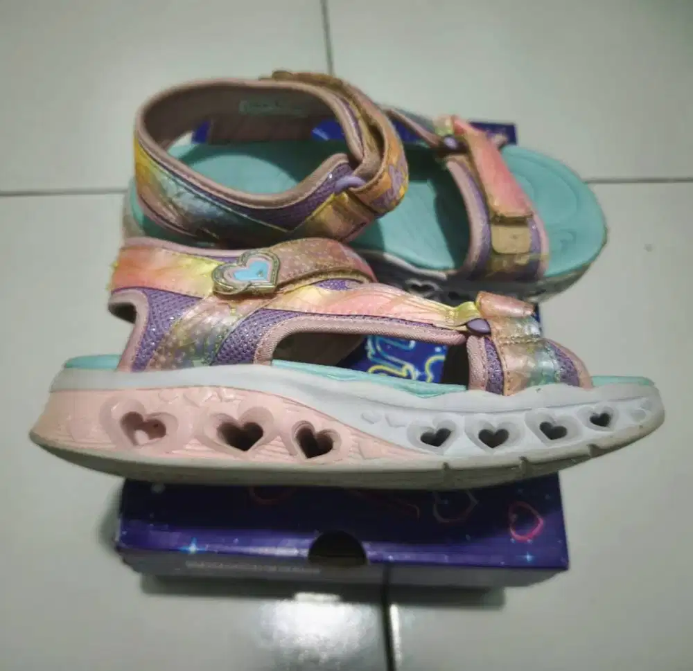 ORIGINAL SKECHERS FLUTTER HEARTS SANDAL-TWILIGHT DASH Size 36
