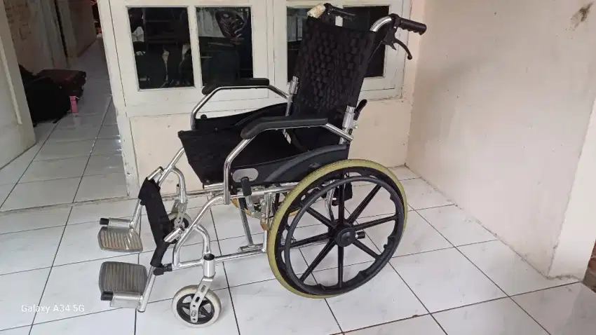 Kursi Roda Wheelchair Velg Racing GEA FS 863