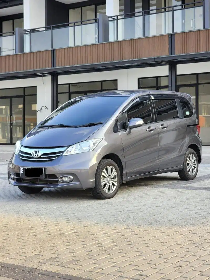 Honda freed S AT 2015
