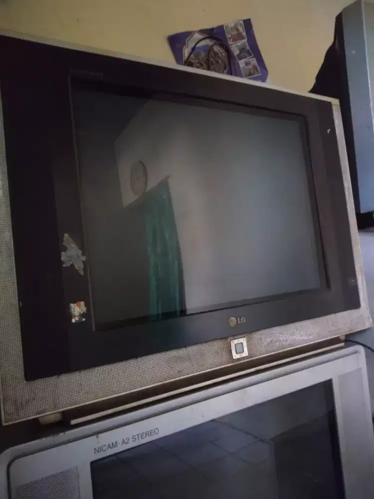 Televisi tabung LG 24 inch