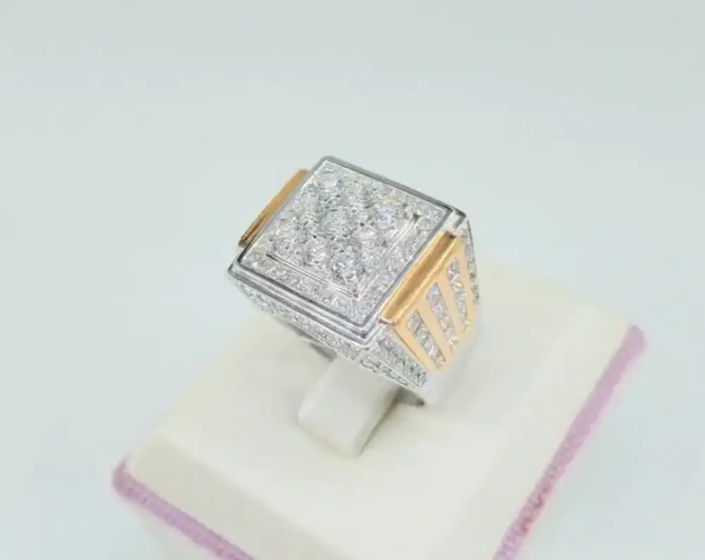 Men Ring Gold Diamond