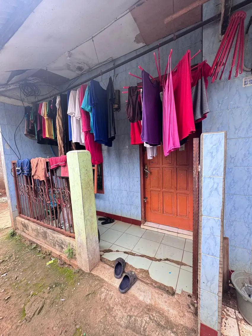 DIJUAL RUMAH SHM 3 PETAK 2 PINTU