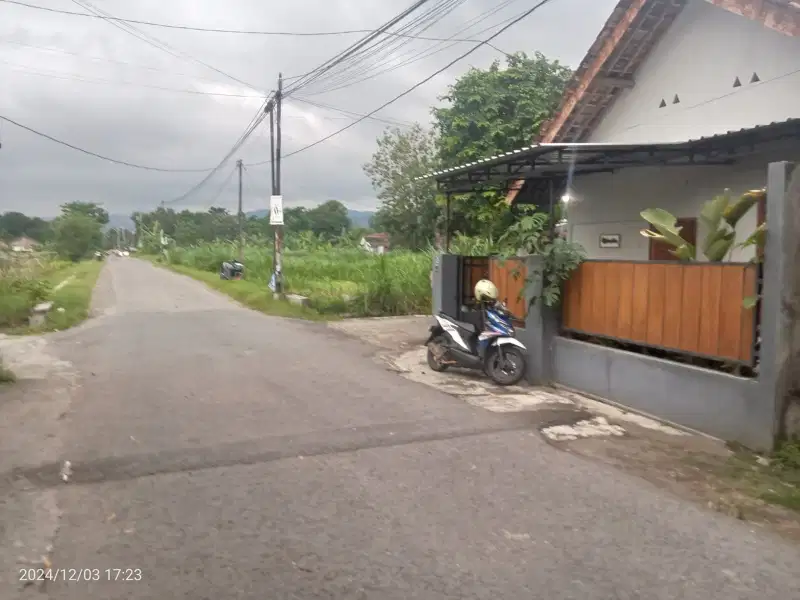DIJUAL MURAH RUMAH STRATEGIS AREA POTORONO BANGUNTAPAN BANTUL