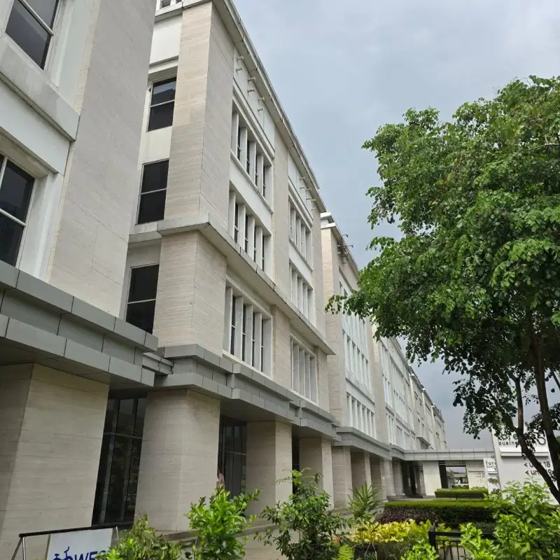 JUAL CEPAT ! Kantor Foresta Business Loft 5 lantai Standart