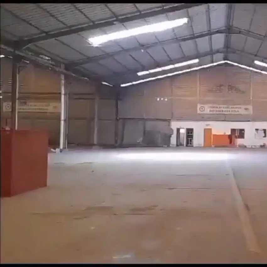 Gudang Siap Pakai 5358m2 Eks Pabrik di Cikupa