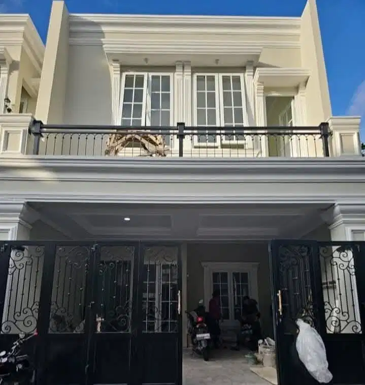 Rumah mewah di sktr kawasan elit pettarani dan Racing Centre