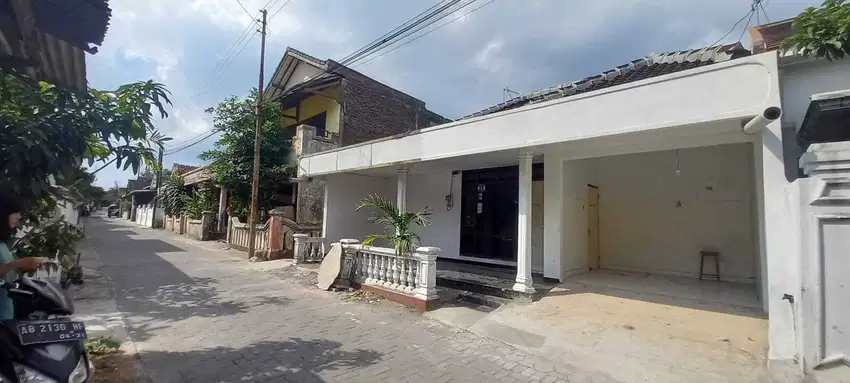 Rumah murah di belakang indo grosir dekat ugm mmtc uty jcm