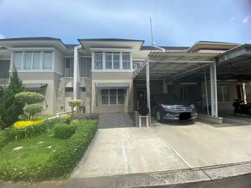 JUAL CEPAT  Rumah 2 lantai Suvarna Sutera 9x20