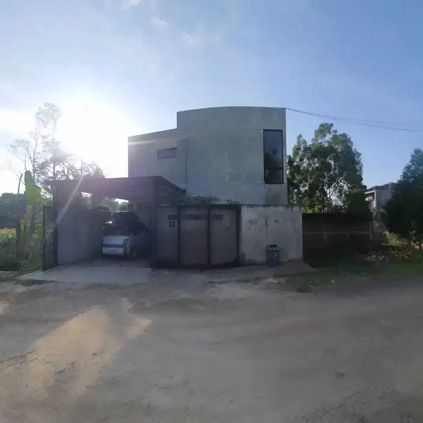 Rumah 2 Lantai siap huni di Komplek Gegerkalong Permai Bandung Utara