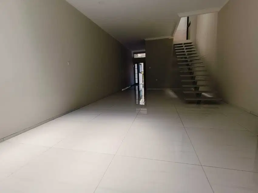 Rumah Baru, Lux, Dengan Smartlock Sistem di Kembar Tengah, Bandung