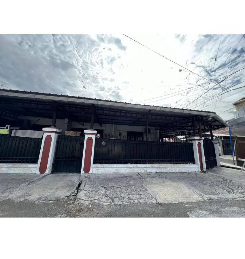 Rumah di Surabaya Timur Masih Bagus Akses Mudah Dekat Merr, Rungkut