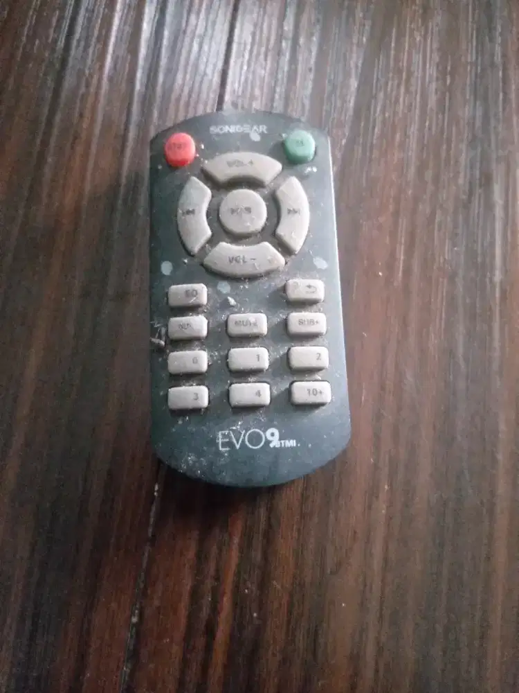 Sonicgear Evo 9 pro bluetooth