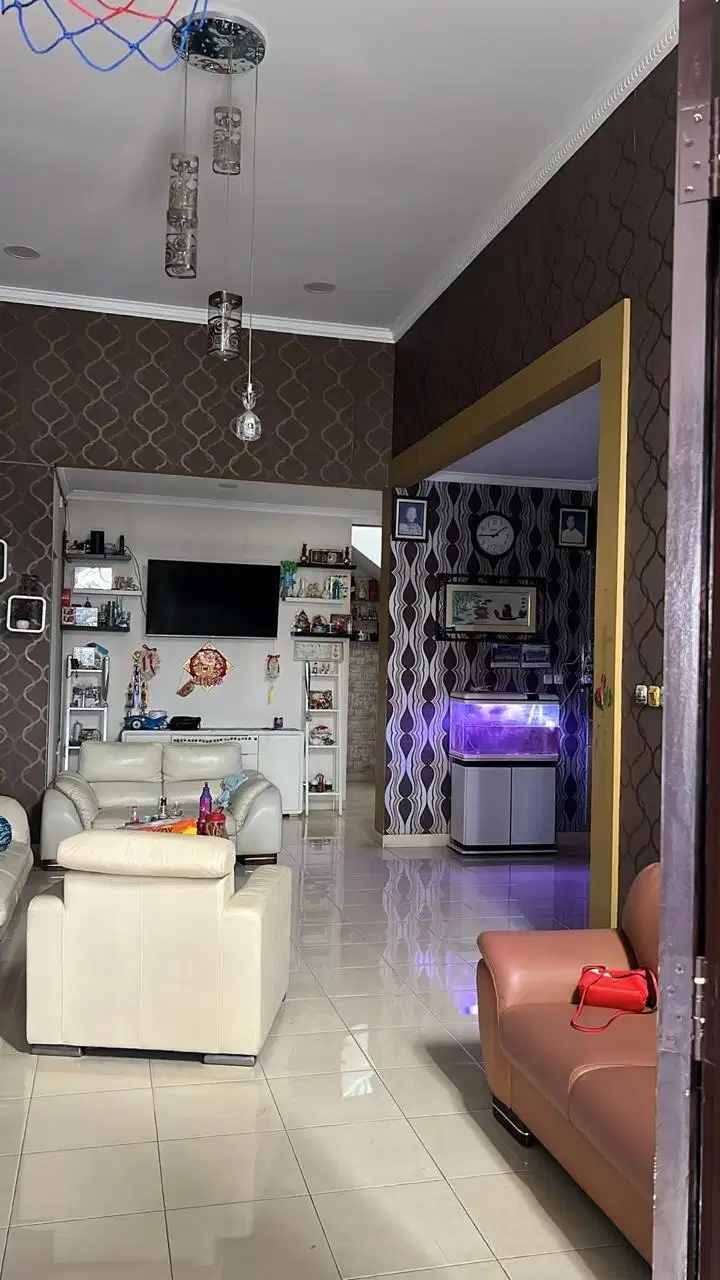 Dijual rumah siap huni di Nusaloka BSD, dekat dengan area komersil BSD