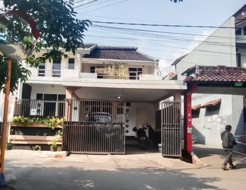 Dijual Rumah 2 lantai di Kawasan Sarijadi, Bandung