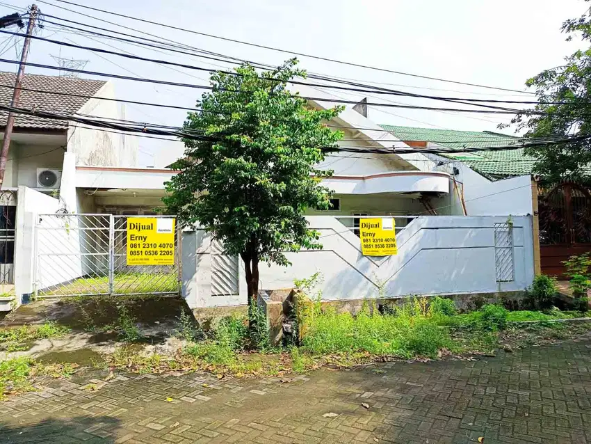 Rumah di Raya Kutisari Indah