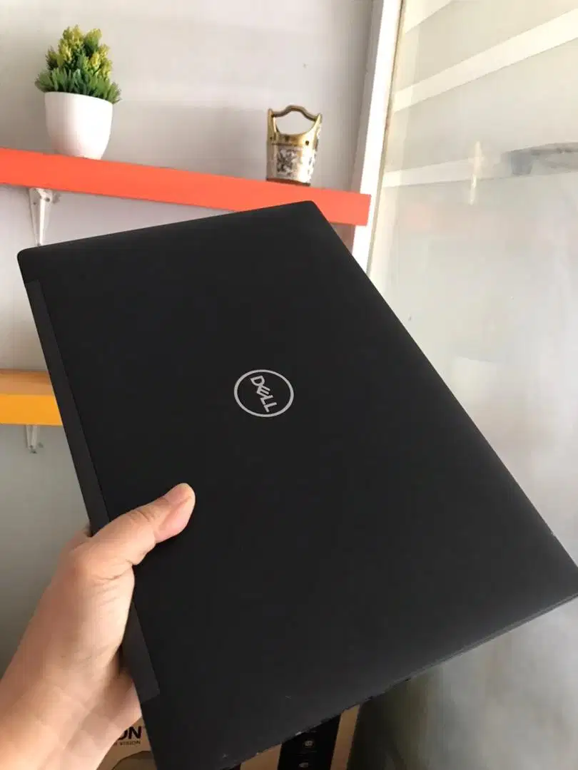 Laptop Dell 7490 Core i5 Gen 8/Touchscreen