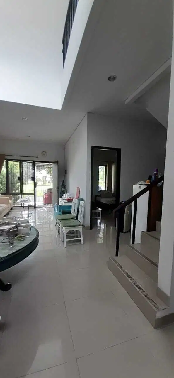 JUAL CEPAT RUMAH VIEW GOLF di SUVARNA SUTERA