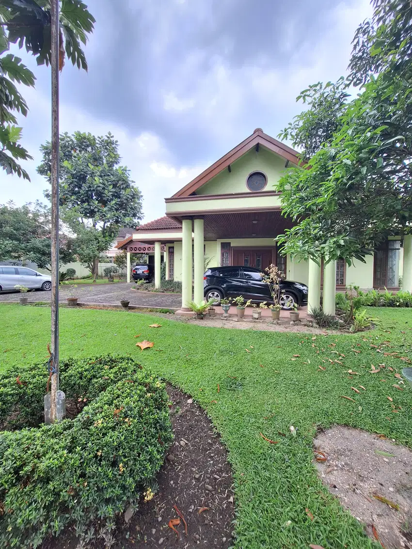 JUAL RUMAH HALAMAN LUAS DI JL. STM MEDAN
