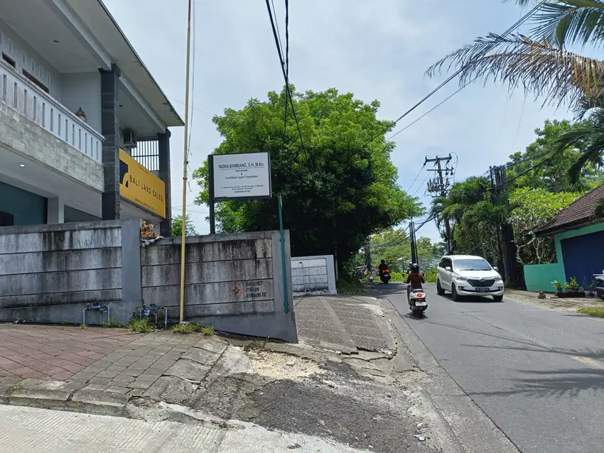 Tanah Strategis Cocok Untuk Vila 80 Meter Dari Jalan Utama di Ungasan