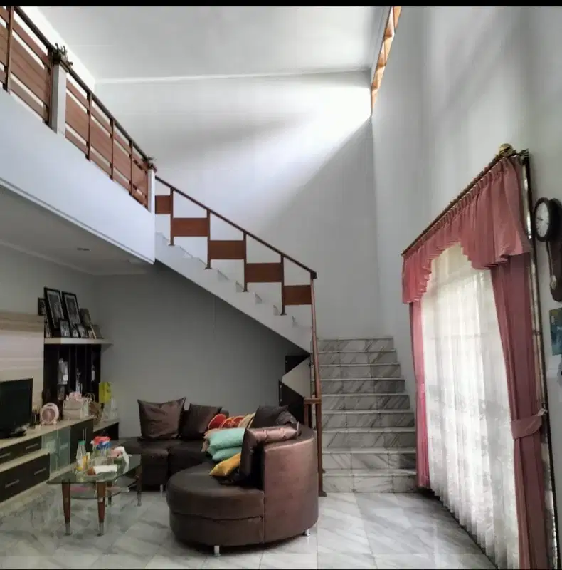 Dijual Rumah komplek Surya Setra