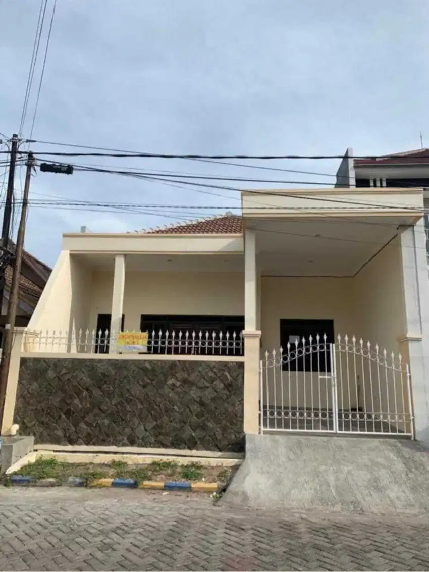 Rumah Siap Huni Di Nirwana Eksekutif Surabaya