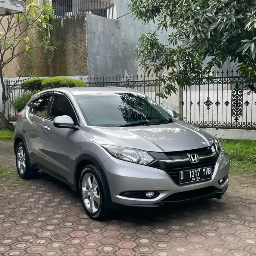 HONDA HR-V E 2016 Automatic
Low KM 70.000