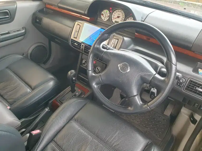 Nissan Xtrail 2.5 AT Antik