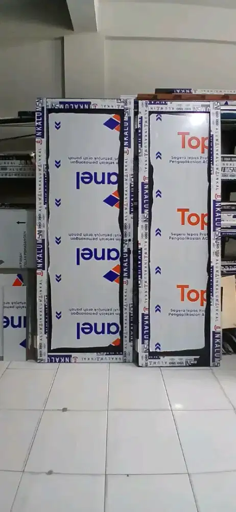 Pintu kamar mandi ACP