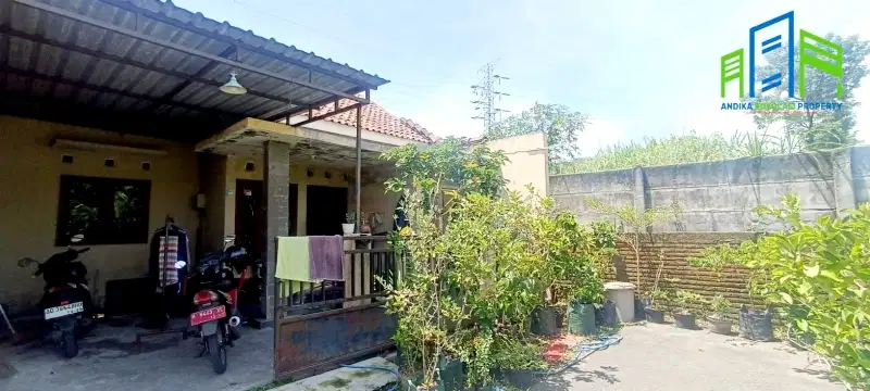 Rumah dekat jalan raya di mojosongo boyolali