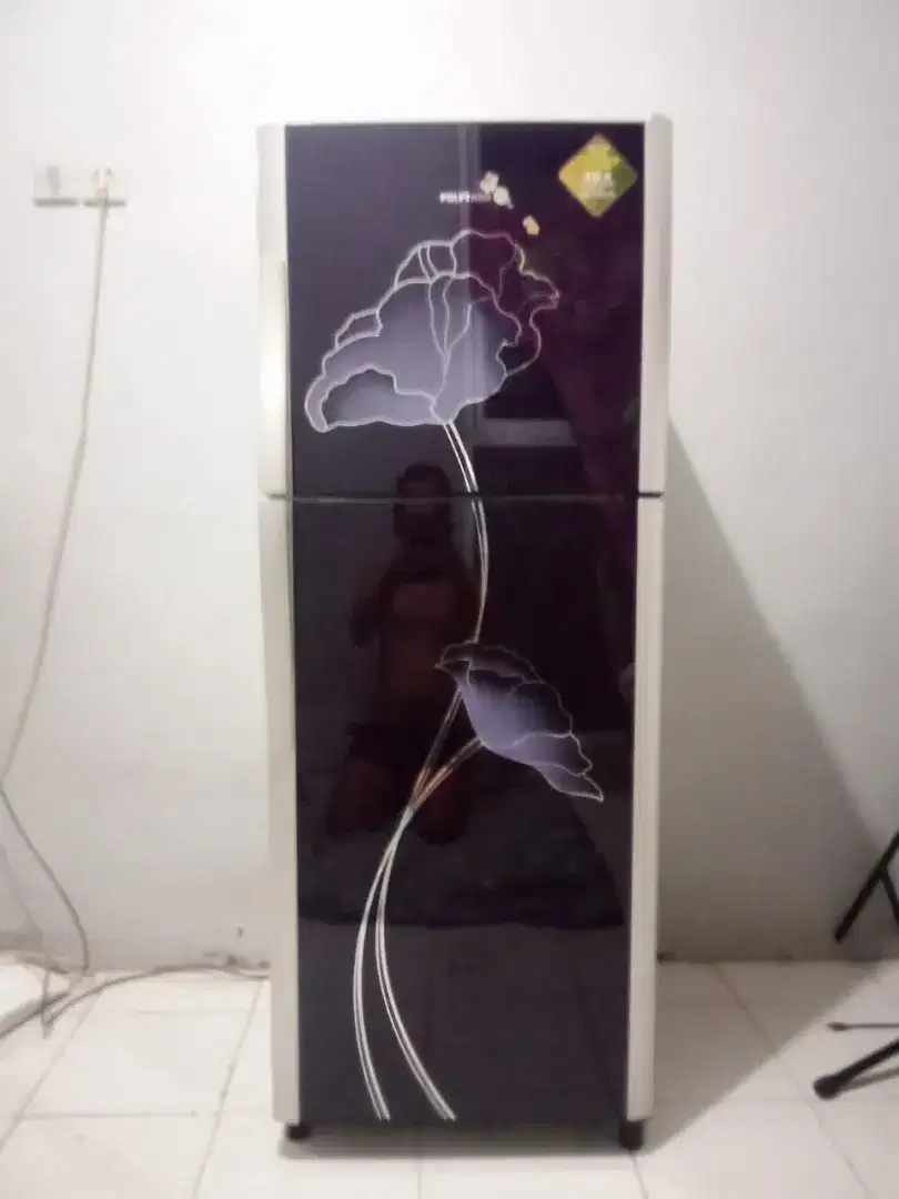 KULKAS POLYTRON 2 PINTU
