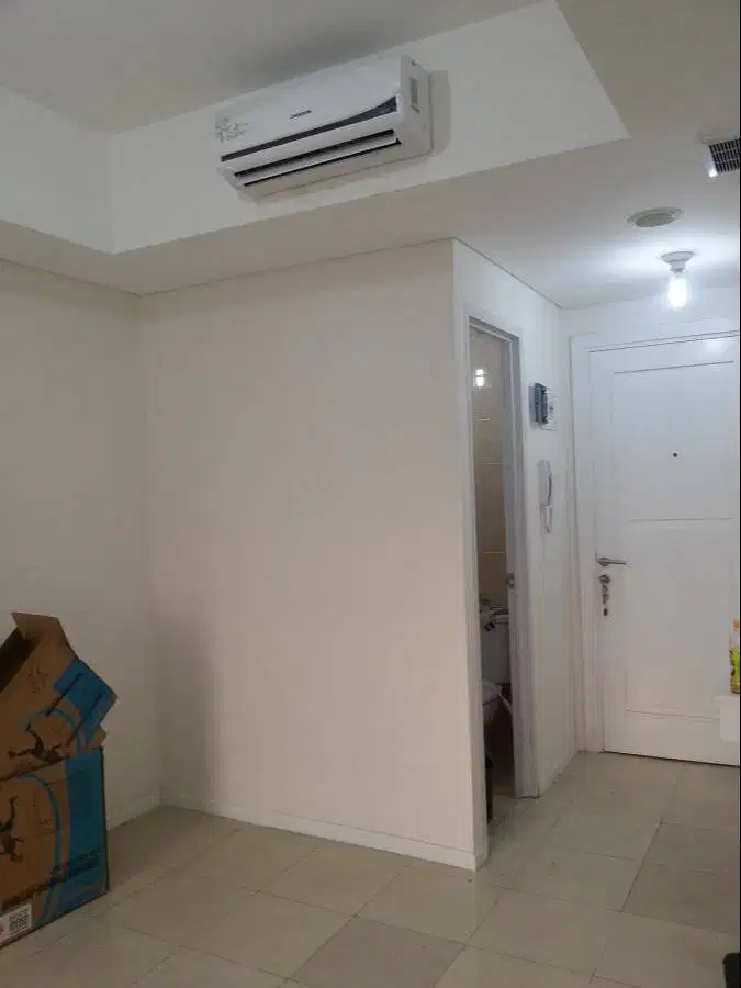 disewa apartemen green lake sunter,studio,unfurnished,ada AC 1unit