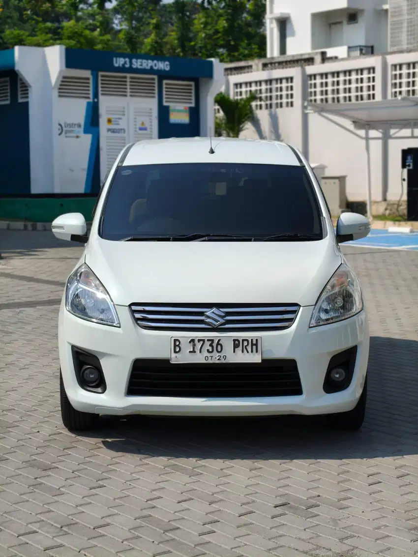 SUZUKI ERTIGA GX AT 2014 PUTIH