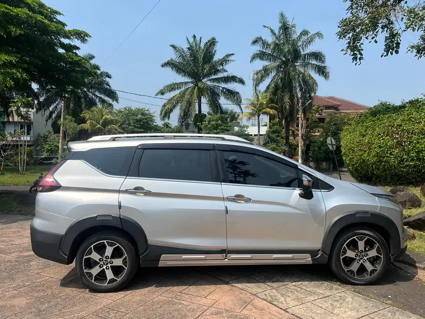 Mitsubishi Xpander Cross Premium 2019 Bensin