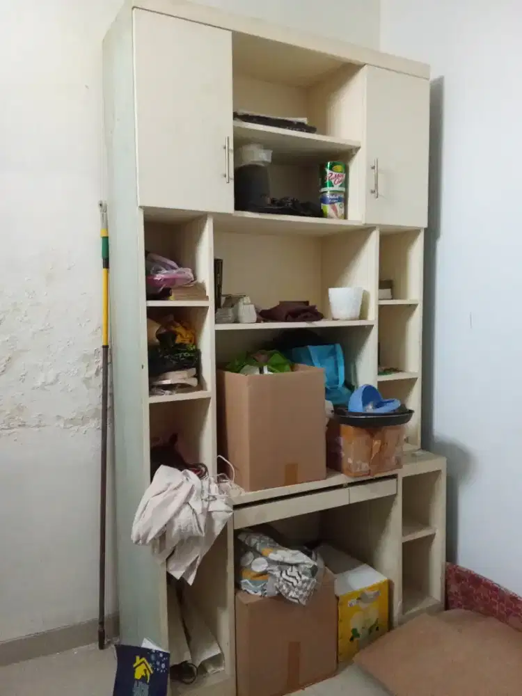 Dijual meja belajar jati Lock and Lock