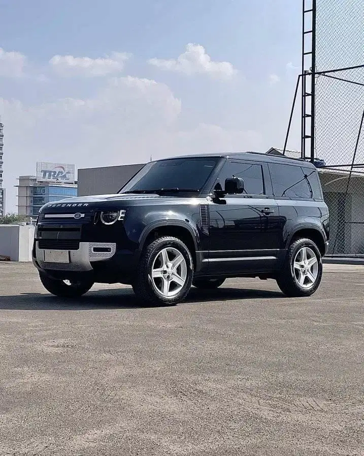 Defender 90 SE 2022 Good Condition
