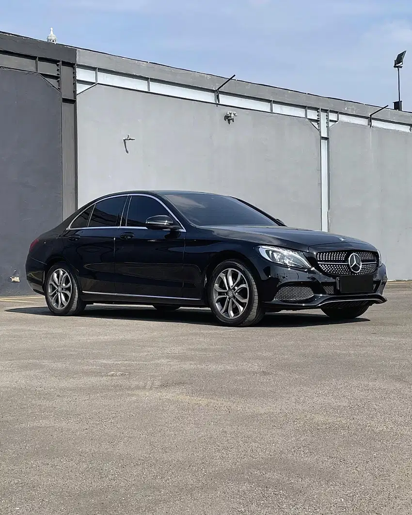 Mercedes Benz C200 2022