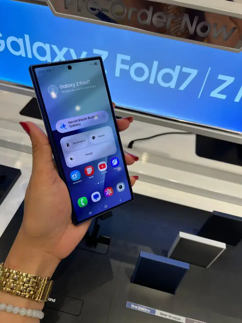 pre-order now! samsung galaxy z fold7