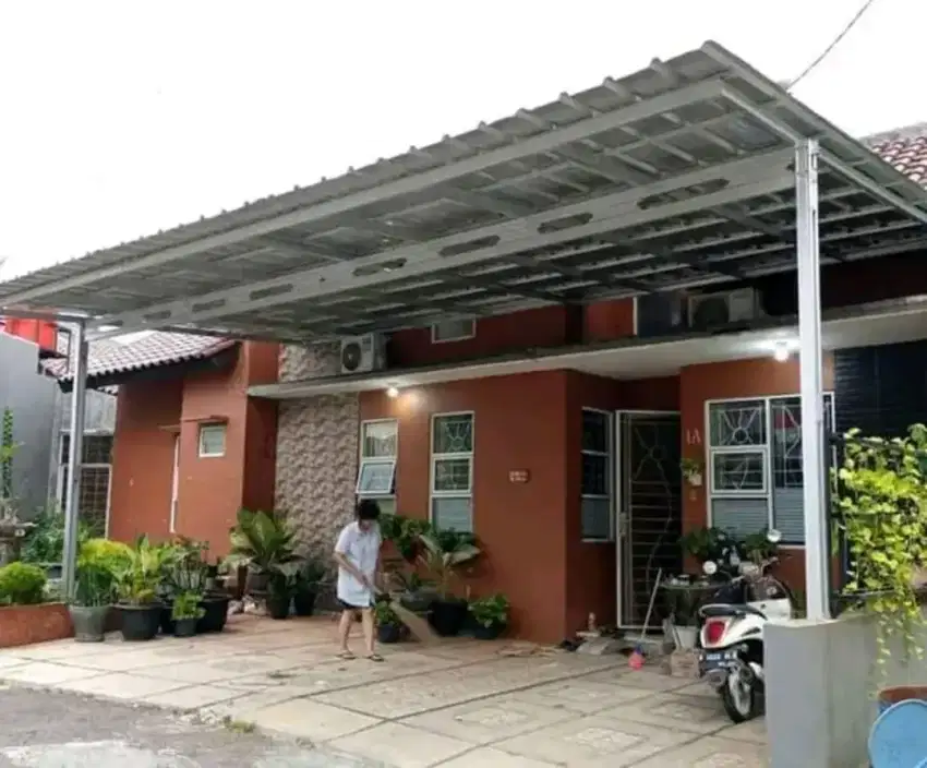 Kanopi baja ringan