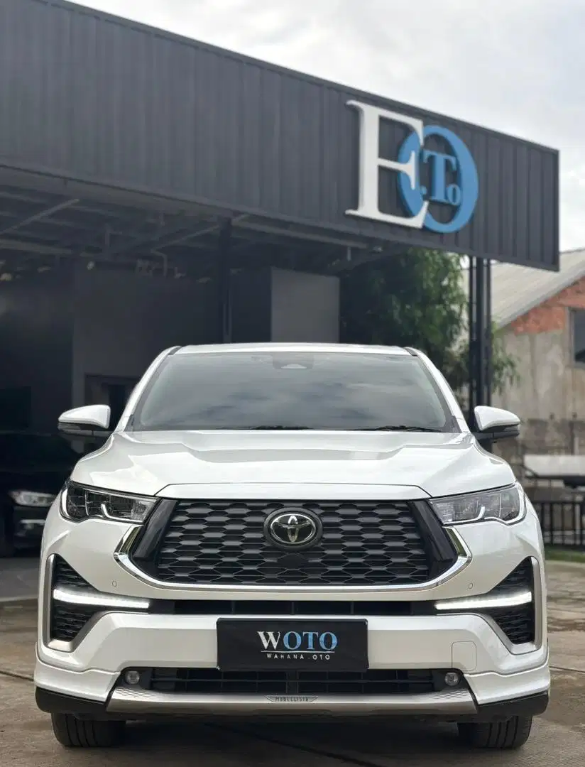 [ KM 12 Rb ] Innova Zenix 2.0 Q Hybrid Modelista CVT TSS 2023