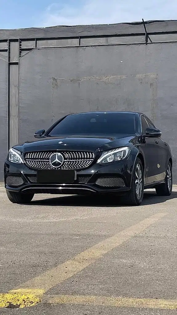 Mercy C200 2016 Good Condition