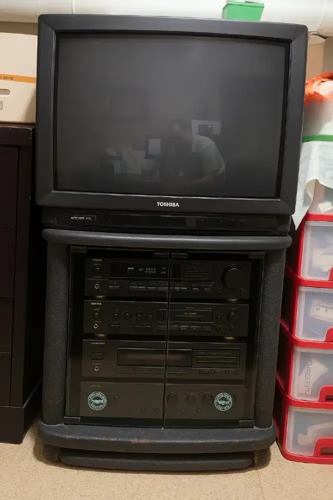 Lemari Audio / Rak Sound System + Dudukan TV Klasik