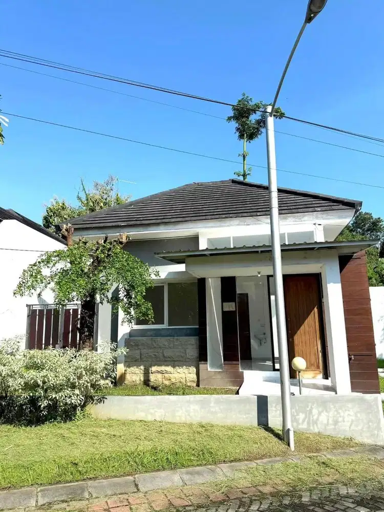 Dijual Rumah Halaman di Pondok Permai Tamantirta 3