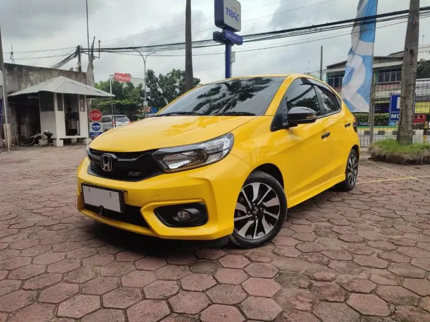 Honda Brio  1.2 RS Bensin-MT 2020 Kuning