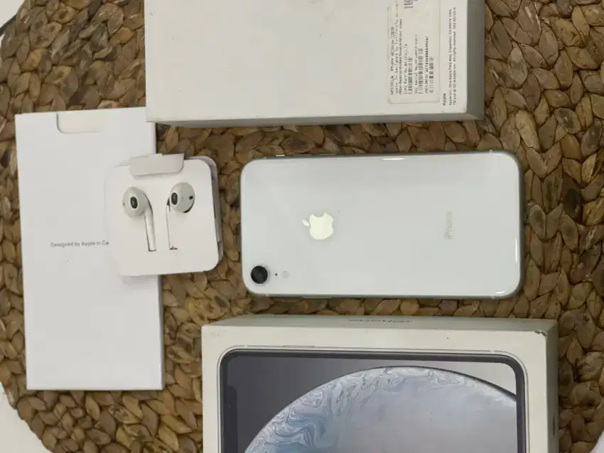 iPhone XR 128Gb Inter