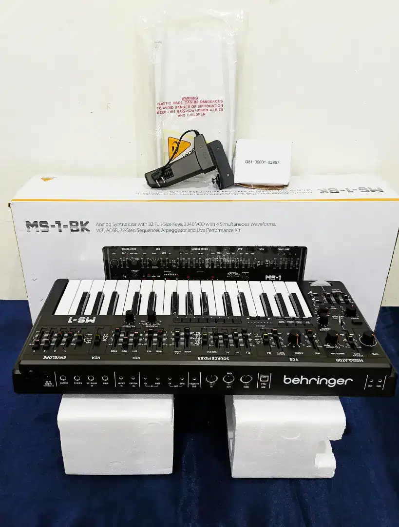 Keyboard Piano Synthesizer Behringer MS-1 BK Jual Alat Musik